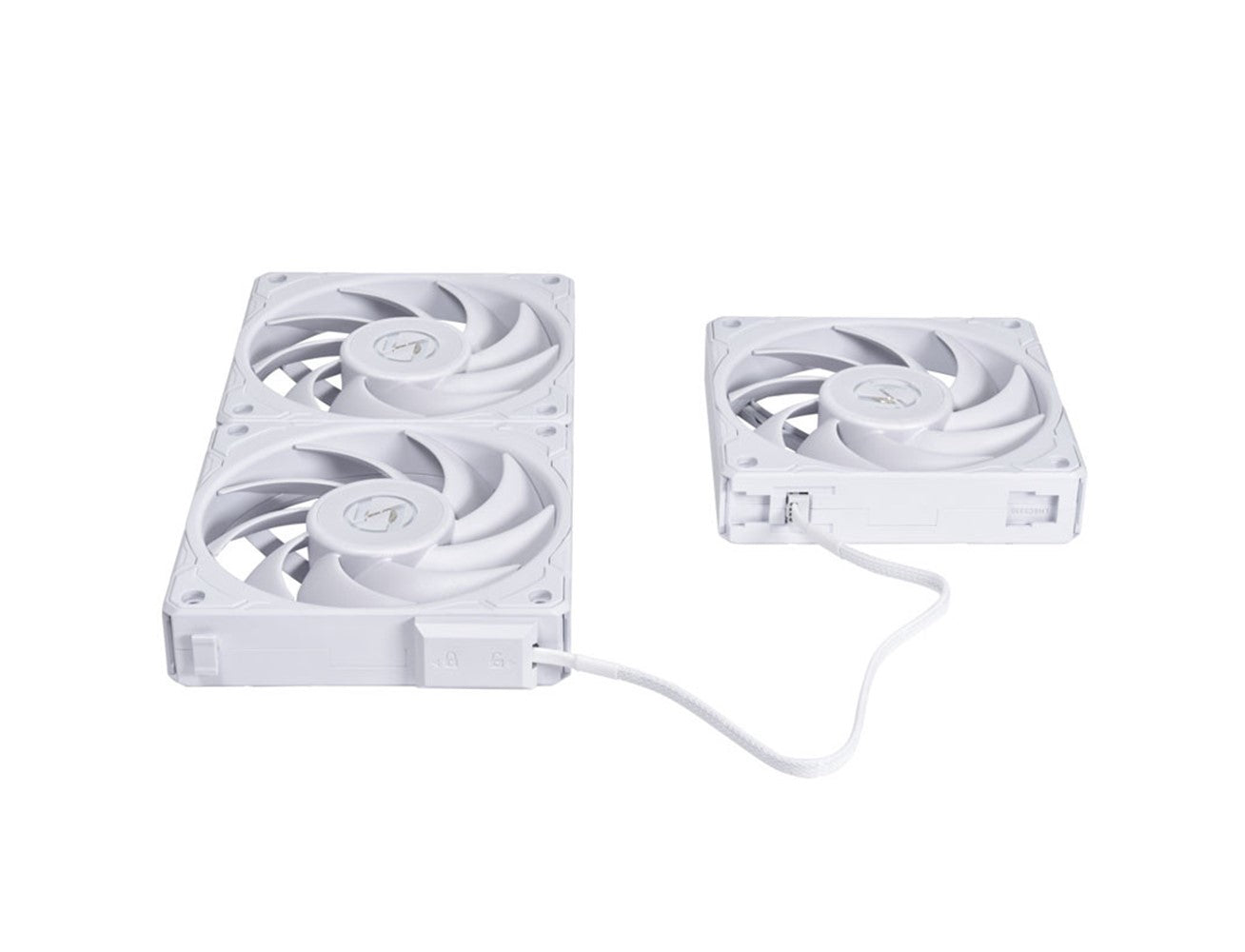 Lian Li PWM 120mm 2600RPM (3pcs) with Controller/Extension Cable 28mm Thickness - White